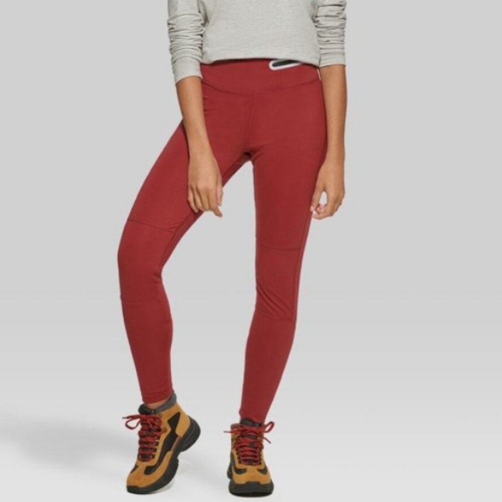 BASS OUTDOOR 💥 Women's UPF 50 Fastline Trail Leggings, Pomegranate (Size: XL)